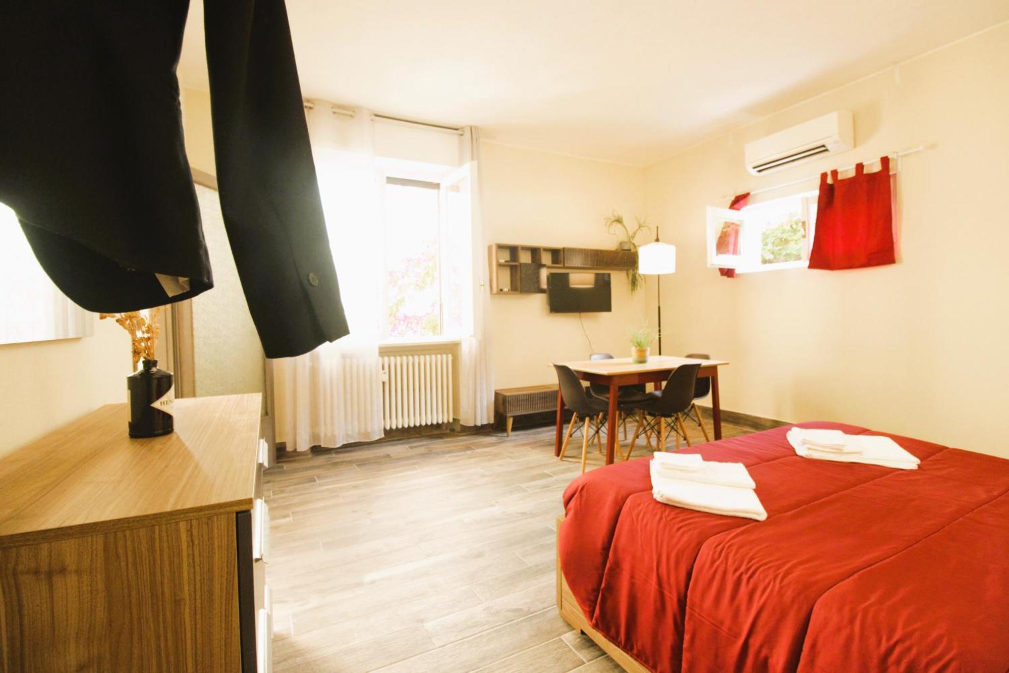 Elegante Suite Con Giardino In Centro Storico Pavia Exterior photo