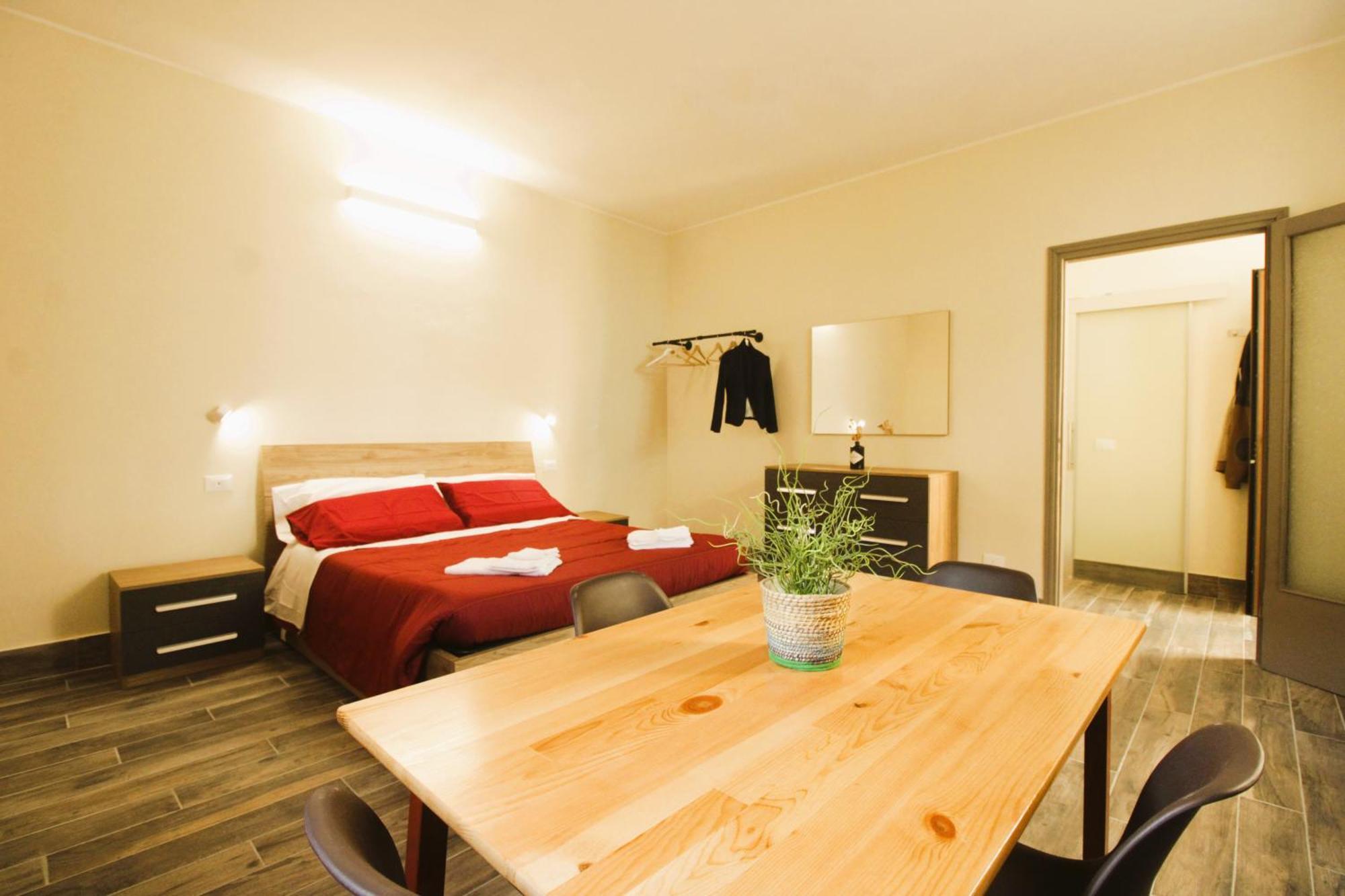 Elegante Suite Con Giardino In Centro Storico Pavia Exterior photo